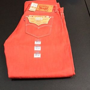 NEW!!!  LEVIS MEN JEANS